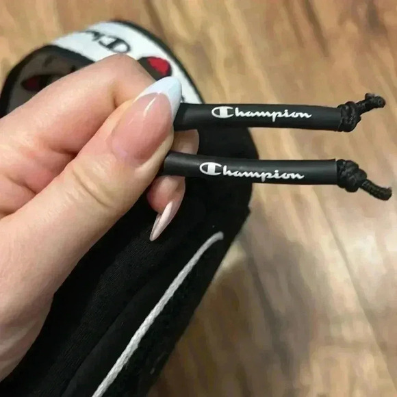 BNWOT Champion loco fanny pack/belt bag - Picture 4 of 5